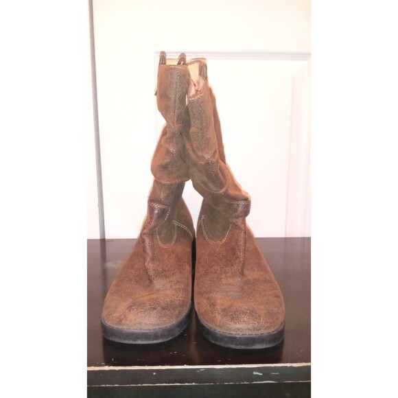 Mudd round toe front brown faux leather boots - Picture 3 of 8